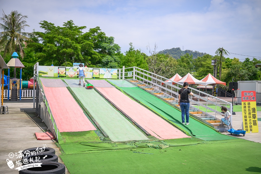 台中【威爾森的農場.親子餐廳】門票只要100元,水豚.狐獴.山羊輕鬆互動,還能玩滑草.射箭和溜滑梯!