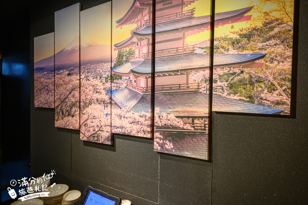台中頂級活體海鮮火鍋【匠極緻鍋物市政店】近捷運站,包廂式體驗,職人代煮免沾手服務,活龍蝦搭配日本A5和牛鴛鴦海陸饗宴！