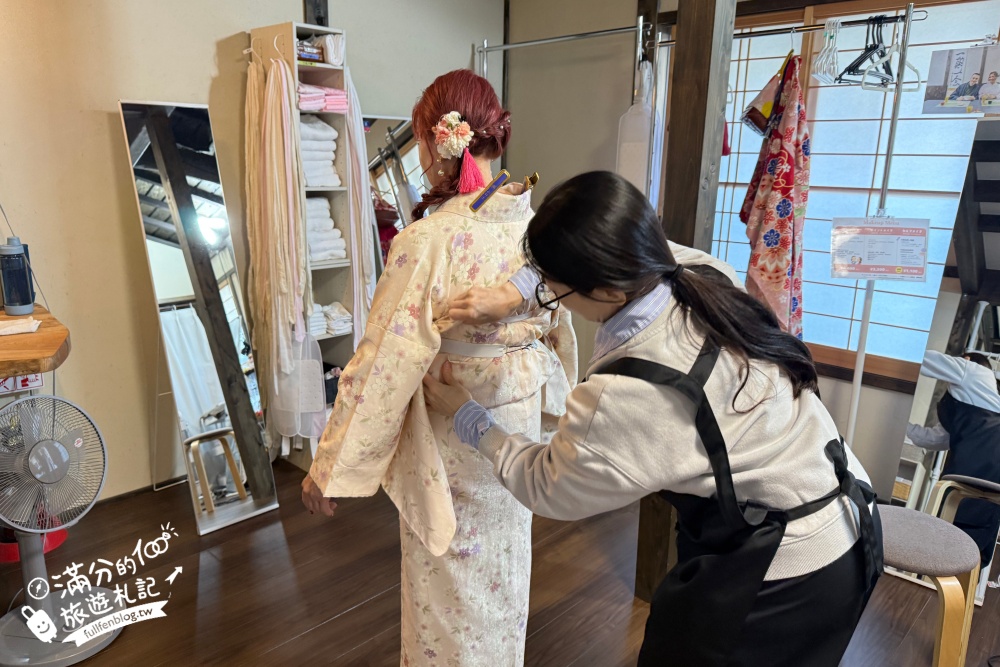 清水寺和服推薦【愛和服清水茶碗坂店】離清水寺最近的和服店.步行只要5分鐘.中文和專業攝影服務!
