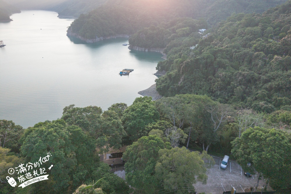 桃園【水漾石門景觀餐廳】大溪水庫湖景第一排景觀咖啡.免收服務費.坐在玻璃屋用餐仙氣十足!