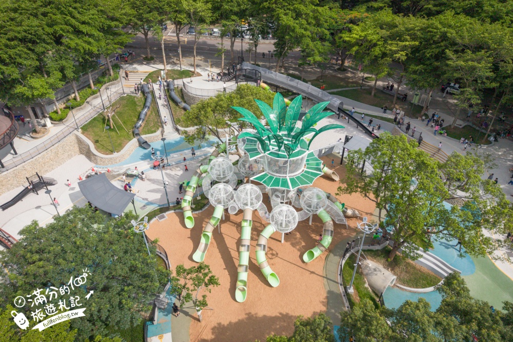 台中【谷溜遊戲場】清水巨無霸鳳梨遊戲場.集結34條溜滑梯.親子同行玩到不想回家!