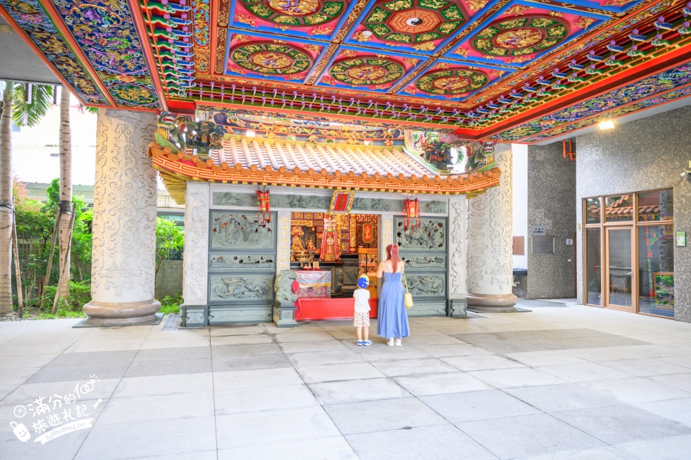 桃園景點【土地公文化館】桃園免門票觀光工廠.親子景點.互動小遊戲,歌仔戲服體驗~挑戰傳統戲曲!
