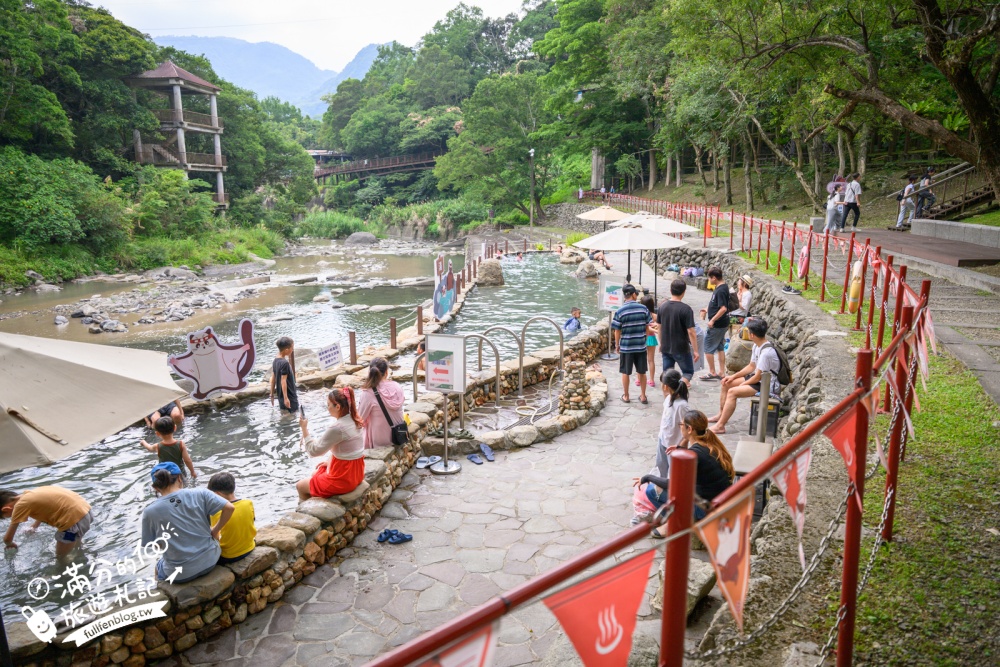 桃園【宇內溪溫泉戲水區】唯一公告合法開放的溪流戲水區,50元銅板價還能順遊小烏來天空步道!