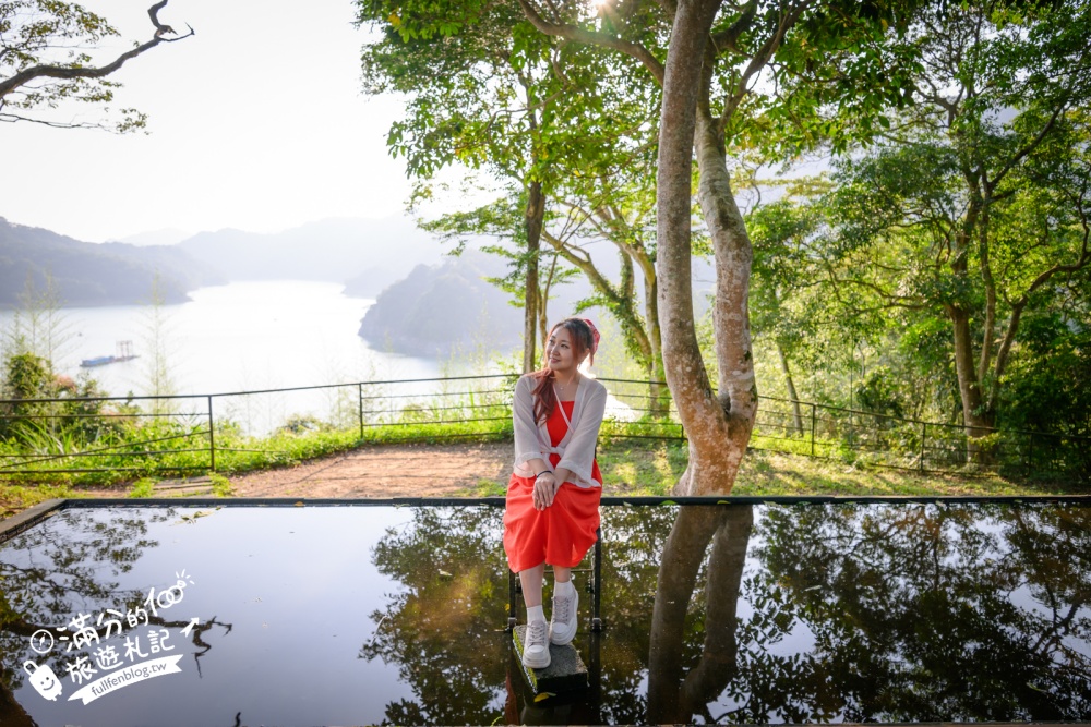 桃園【水漾石門景觀餐廳】大溪水庫湖景第一排景觀咖啡.免收服務費.坐在玻璃屋用餐仙氣十足!