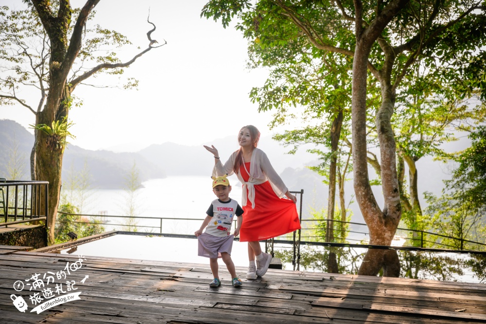 桃園【水漾石門景觀餐廳】大溪水庫湖景第一排景觀咖啡.免收服務費.坐在玻璃屋用餐仙氣十足!