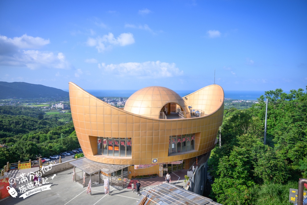 新北【金山財神廟】最新巨無霸元寶咖啡館.來與財神喝咖啡.生意人必訪.全台最靈驗的財神廟! 新北【金山財神廟】最新巨無霸元寶咖啡館.來與財神喝咖啡.生意人必訪.全台最靈驗的財神廟!