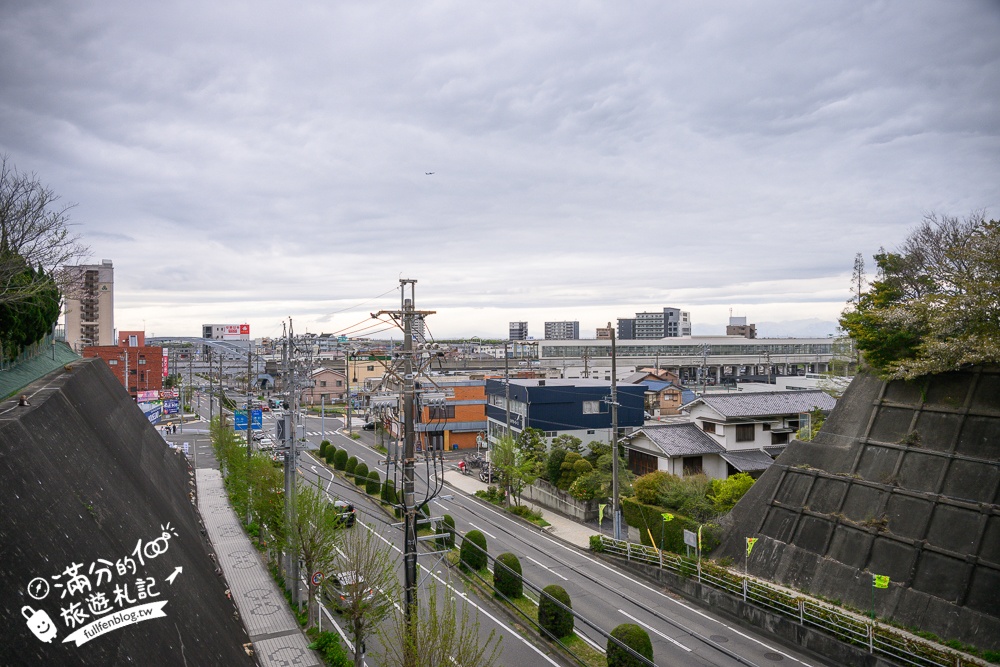 名古屋景點【常滑市巨無霸招財貓】招財貓的故鄉.玩拍攻略＆交通方式,順遊祈福陶製招財貓散步道!