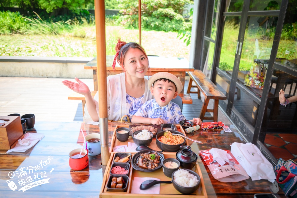 桃園【好客食堂】觀音秘境景觀餐廳.蓮花池第一排搖滾區.水上玻璃屋裡品嚐客家料理!