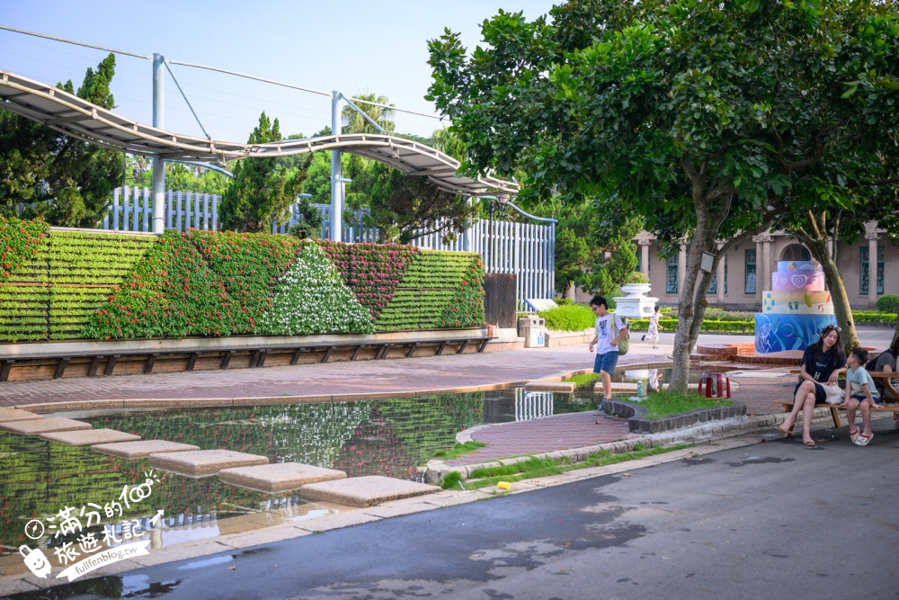 台北【自來水園區】公館最省心玩水勝地,門票只要銅板價,免穿泳裝泳帽輕鬆玩水,爸媽不崩潰遛娃基地!
