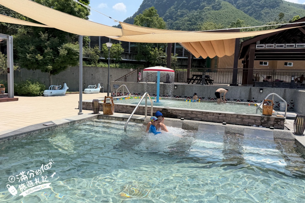 桃園【羅浮溫泉湯池露天溫泉SPA】復興鄉親子泡湯玩水首選,冷熱雙泉美人湯SPA水療放鬆又消暑!