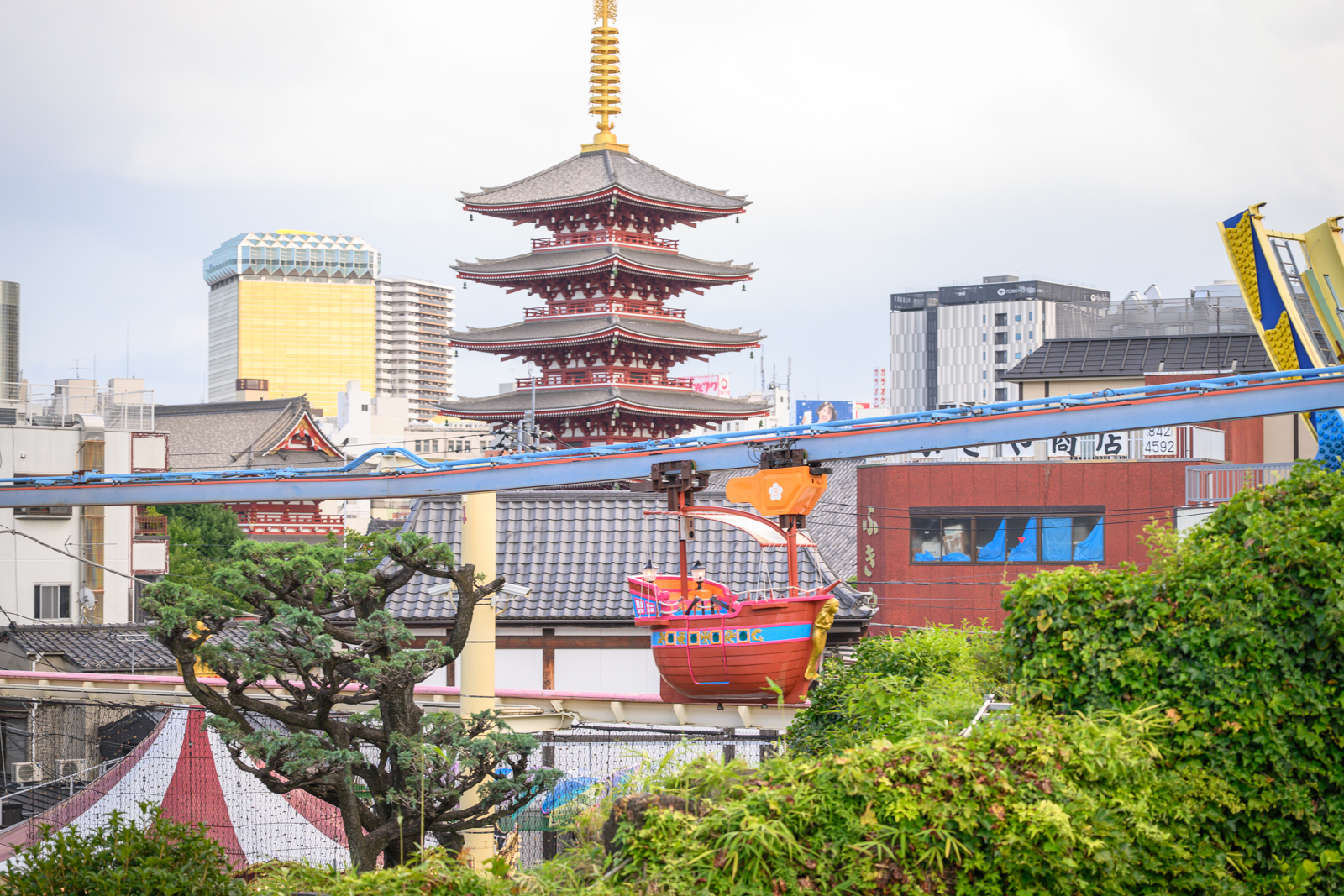 東京【淺草花屋敷】日本最古老遊樂園玩樂指南,門票優惠.熱門設施限制.行程動線一次看！ @滿分的旅遊札記