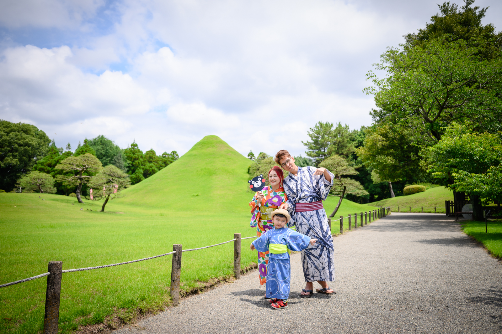 熊本【水前寺成趣園】最新玩樂＆交通攻略.熊本迷你版富士山.參拜出水神社，還能體驗和服逛商店街! @滿分的旅遊札記