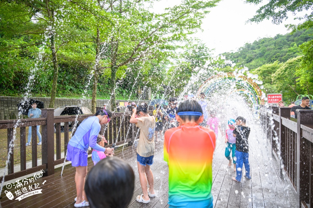 【2026暖暖親水公園2.0玩水攻略】基隆免門票玩水景點.噴水開放時間!,彩虹戲水池好繽紛.大象溜滑梯.噴泉水舞沁涼好玩! 【2026暖暖親水公園2.0玩水攻略】基隆免門票玩水景點.噴水開放時間!,彩虹戲水池好繽紛.大象溜滑梯.噴泉水舞沁涼好玩!