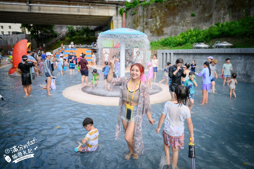 【2026暖暖親水公園2.0玩水攻略】基隆免門票玩水景點.噴水開放時間!,彩虹戲水池好繽紛.大象溜滑梯.噴泉水舞沁涼好玩! 【2026暖暖親水公園2.0玩水攻略】基隆免門票玩水景點.噴水開放時間!,彩虹戲水池好繽紛.大象溜滑梯.噴泉水舞沁涼好玩!