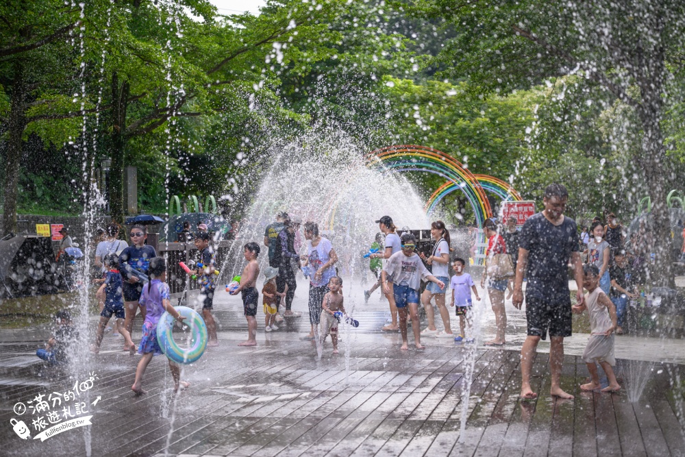 【2026暖暖親水公園2.0玩水攻略】基隆免門票玩水景點.噴水開放時間!,彩虹戲水池好繽紛.大象溜滑梯.噴泉水舞沁涼好玩! 【2026暖暖親水公園2.0玩水攻略】基隆免門票玩水景點.噴水開放時間!,彩虹戲水池好繽紛.大象溜滑梯.噴泉水舞沁涼好玩!