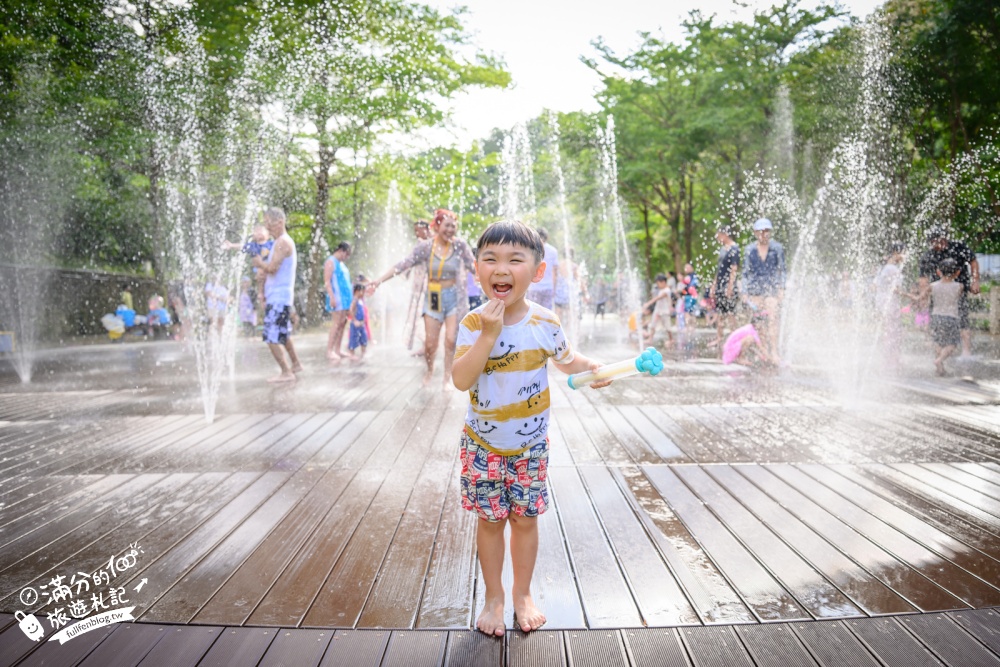 【2026暖暖親水公園2.0玩水攻略】基隆免門票玩水景點.噴水開放時間!,彩虹戲水池好繽紛.大象溜滑梯.噴泉水舞沁涼好玩! 【2026暖暖親水公園2.0玩水攻略】基隆免門票玩水景點.噴水開放時間!,彩虹戲水池好繽紛.大象溜滑梯.噴泉水舞沁涼好玩!