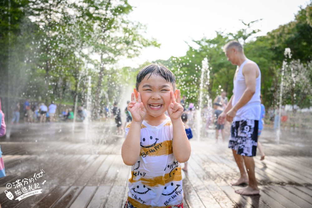 【2026暖暖親水公園2.0玩水攻略】基隆免門票玩水景點.噴水開放時間!,彩虹戲水池好繽紛.大象溜滑梯.噴泉水舞沁涼好玩! 【2026暖暖親水公園2.0玩水攻略】基隆免門票玩水景點.噴水開放時間!,彩虹戲水池好繽紛.大象溜滑梯.噴泉水舞沁涼好玩!
