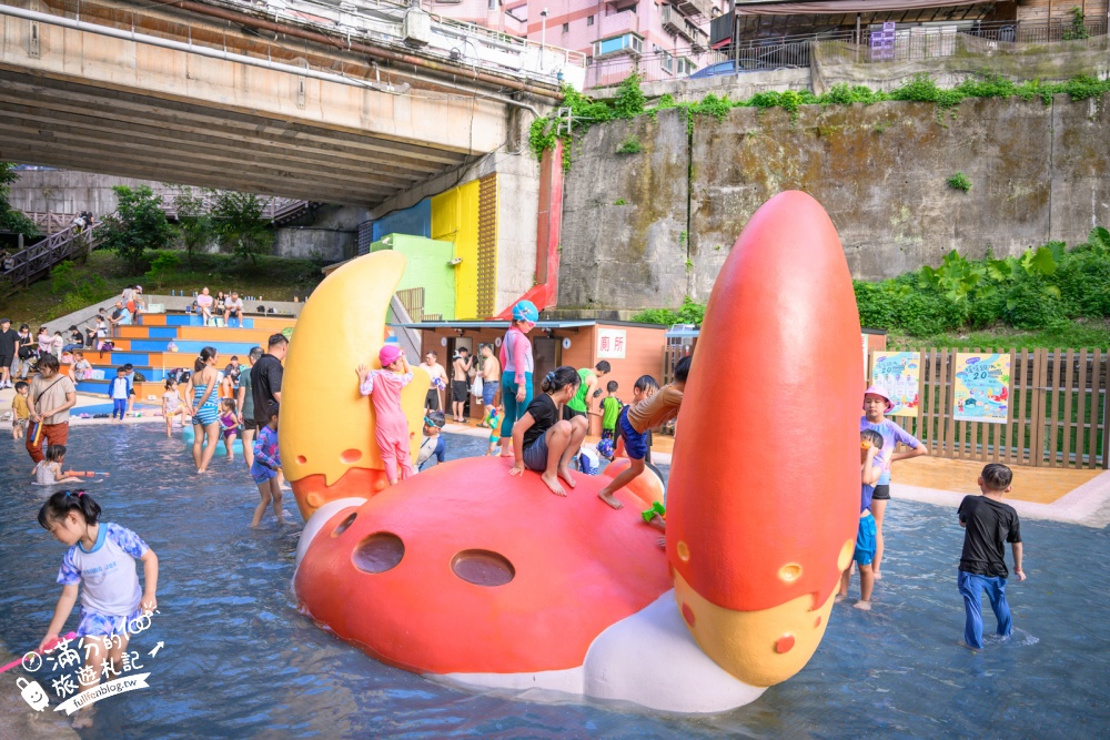 【2026暖暖親水公園2.0玩水攻略】基隆免門票玩水景點.噴水開放時間!,彩虹戲水池好繽紛.大象溜滑梯.噴泉水舞沁涼好玩! 【2026暖暖親水公園2.0玩水攻略】基隆免門票玩水景點.噴水開放時間!,彩虹戲水池好繽紛.大象溜滑梯.噴泉水舞沁涼好玩!