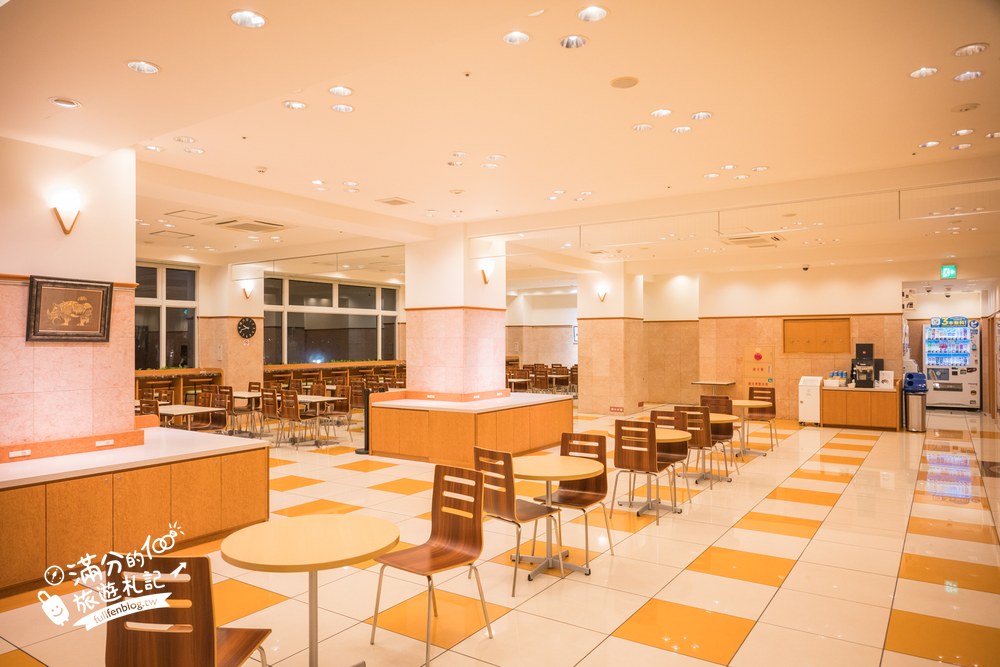 東橫inn中部國際空港1號店｜大廳環境與寄物櫃