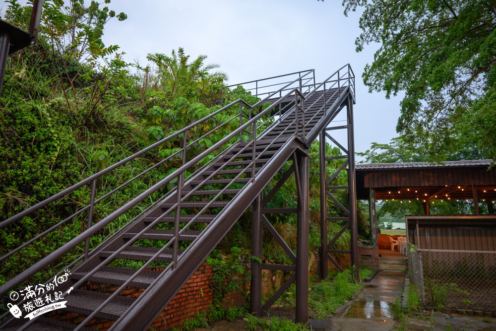 高雄景觀餐廳【峇露露休閒農場】沉浸式南洋渡假風.看飛機.賞夕陽.遠眺星空.約會喝茶宵夜首選!