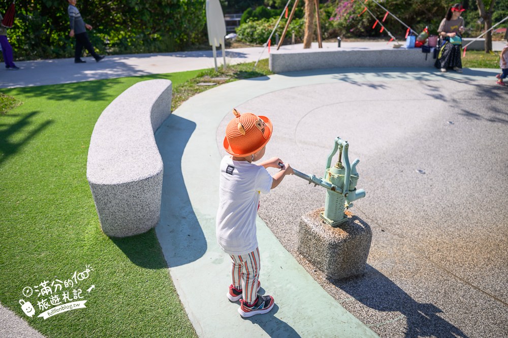 天空遊戲場|八卦山天空遊戲場|彈跳床與幫浦戲水區 天空遊戲場|八卦山天空遊戲場|彈跳床與幫浦戲水區