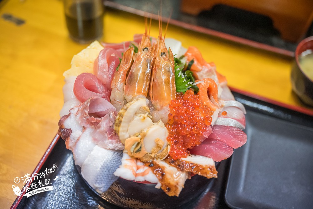 魚屋直營食堂｜魚屋直営食堂 魚まる（小禄本店）｜海鮮丼與鰻魚飯