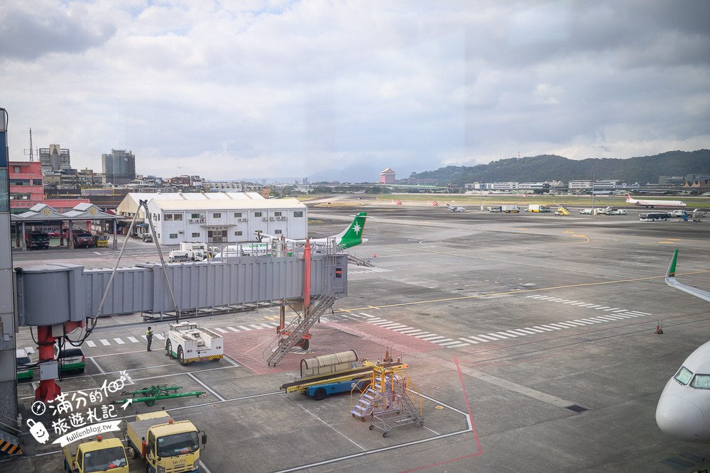松山機場觀景台|飛機起降與跑道 松山機場觀景台|飛機起降與跑道