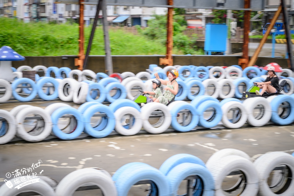 恆春親子賽車體驗【墾丁恐龍賽車場】滿一歲就能玩,巨型恐龍陪你尬車!卡丁車與親子甩尾車超刺激 恆春親子賽車體驗【墾丁恐龍賽車場】滿一歲就能玩,巨型恐龍陪你尬車!卡丁車與親子甩尾車超刺激