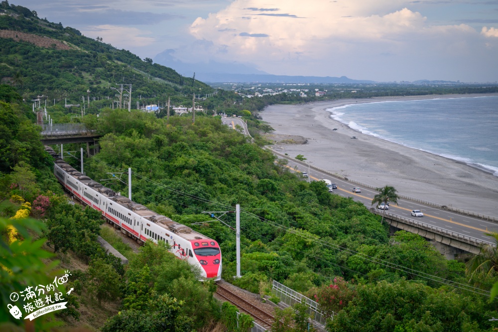 台東【太麻里華源曙光觀景台】免費看海秘境！日出、火車與月牙灣海岸線一次收錄