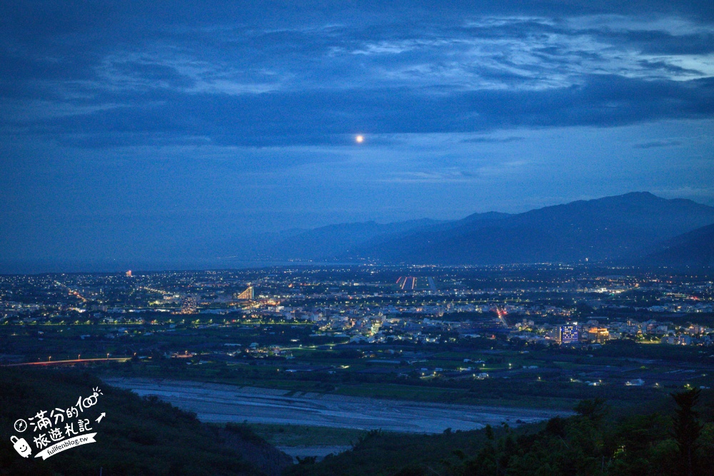台東夜景餐廳【月亮彎彎景觀咖啡】從山海夕陽一路看到城市燈火!