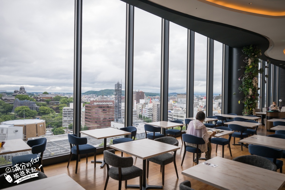 熊本住宿推薦【KOKO HOTEL Premier熊本】飯店就在櫻町熊本購物中心內，連結巴士總站，房間就能看熊本城!