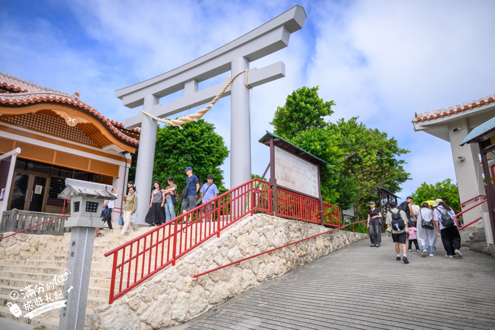 【沖繩波上宮攻略】沖繩必參拜神社,懸崖邊的海上神社、必買御守、交通停車與陸橋拍攝點 【沖繩波上宮攻略】沖繩必參拜神社,懸崖邊的海上神社、必買御守、交通停車與陸橋拍攝點