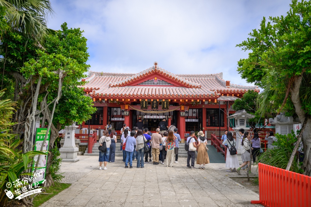 【沖繩波上宮攻略】沖繩必參拜神社,懸崖邊的海上神社、必買御守、交通停車與陸橋拍攝點 【沖繩波上宮攻略】沖繩必參拜神社,懸崖邊的海上神社、必買御守、交通停車與陸橋拍攝點
