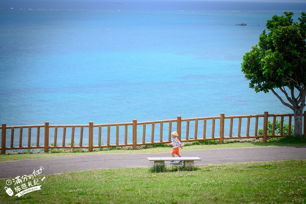 沖繩【知念岬公園】免門票眺望太平洋與久高島，交通停車、拍照亮點及南部一日遊攻略