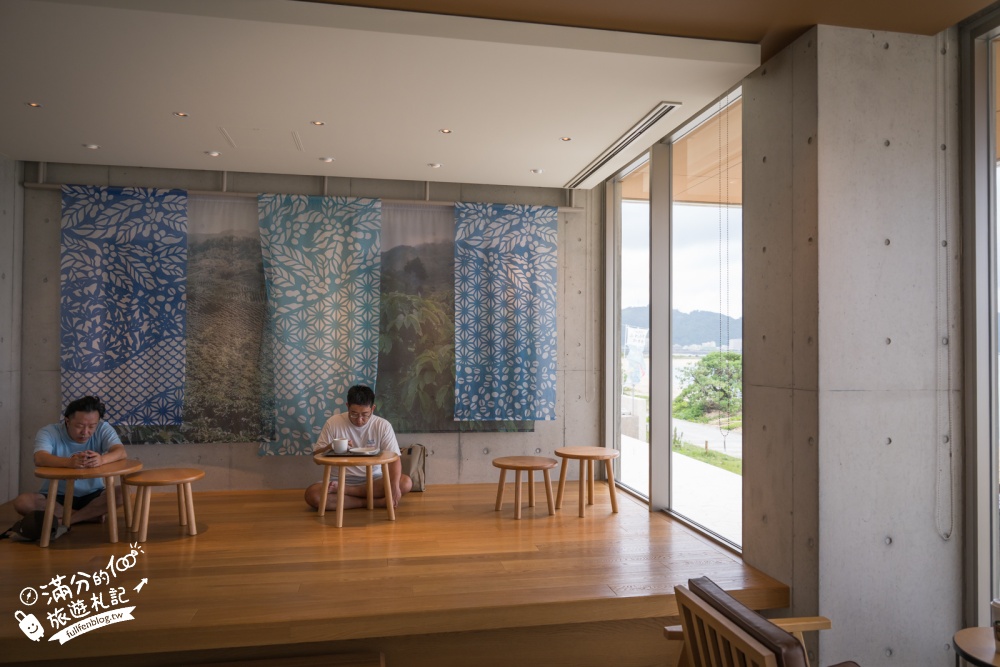 沖繩【星巴克名護21世紀之森公園あけみおてらす店】沖繩最美咖啡館,海景第一排搖滾區,結合風獅爺元素,一秒直接到沙灘! 沖繩【星巴克名護21世紀之森公園あけみおてらす店】沖繩最美咖啡館,海景第一排搖滾區,結合風獅爺元素,一秒直接到沙灘!