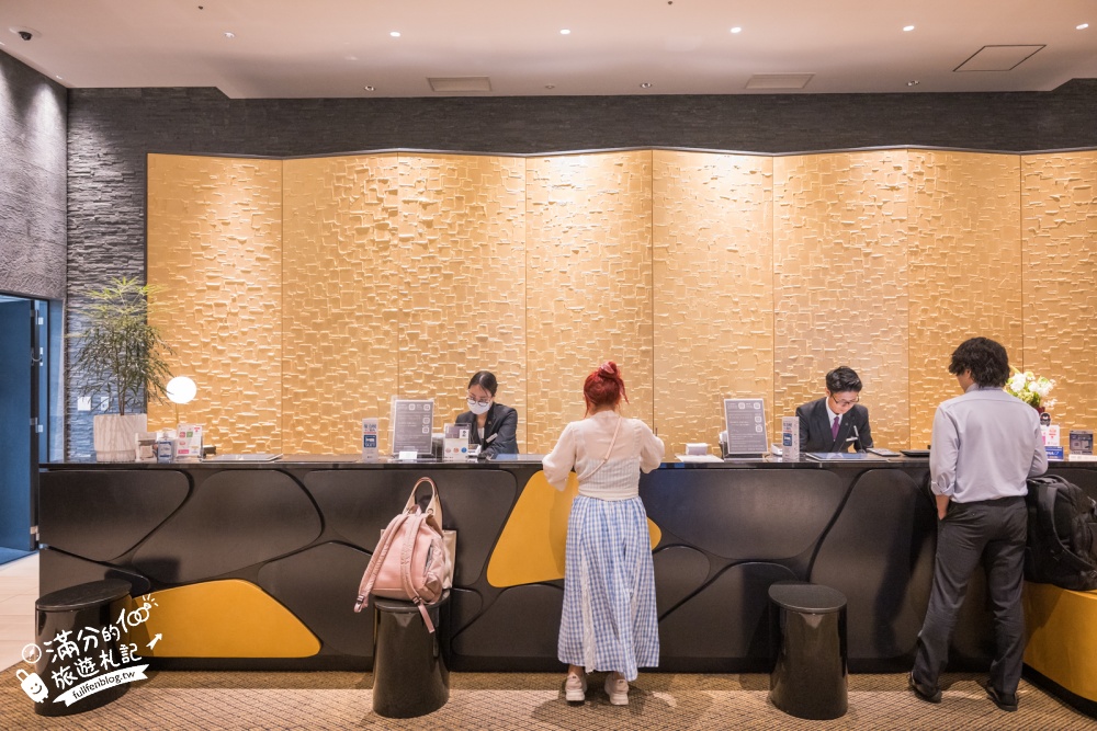 熊本住宿推薦【KOKO HOTEL Premier熊本】飯店就在櫻町熊本購物中心內，連結巴士總站，房間就能看熊本城!