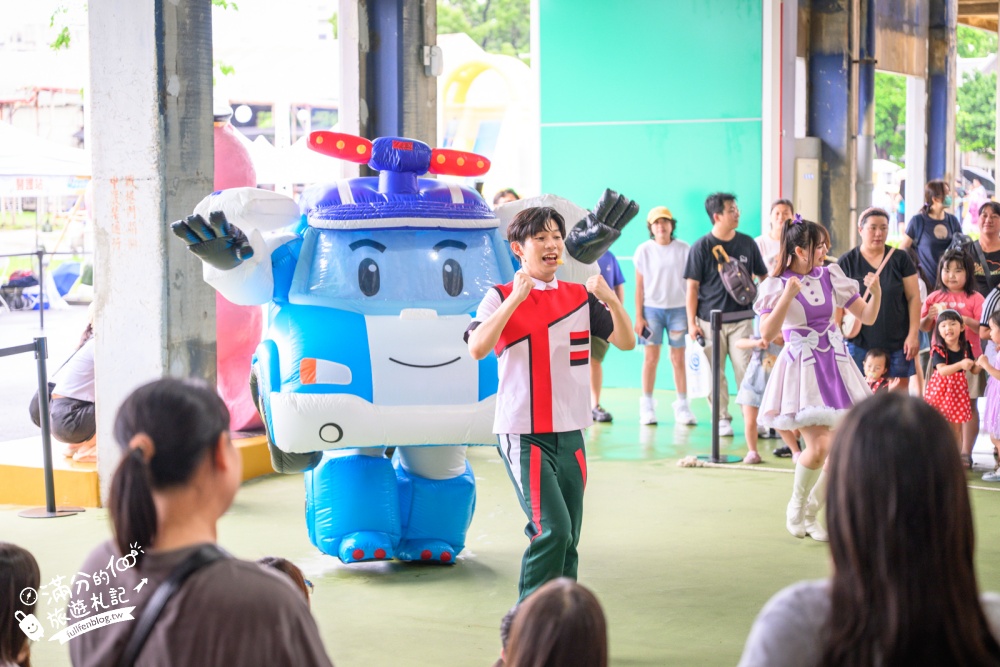 【2026高雄親子遊樂園區】全台最大半室內免費樂園，超過30項親子遊具、戲水廣場，交通停車&玩樂攻略！