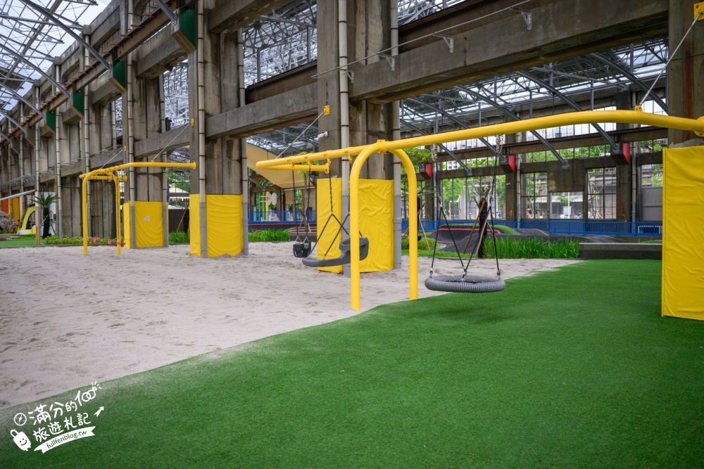 【2026高雄親子遊樂園區】全台最大半室內免費樂園，超過30項親子遊具、戲水廣場，交通停車&玩樂攻略！