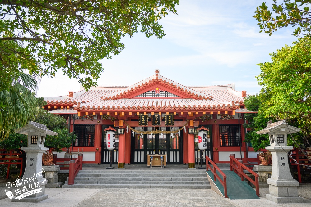 【沖繩波上宮攻略】沖繩必參拜神社,懸崖邊的海上神社、必買御守、交通停車與陸橋拍攝點 【沖繩波上宮攻略】沖繩必參拜神社,懸崖邊的海上神社、必買御守、交通停車與陸橋拍攝點