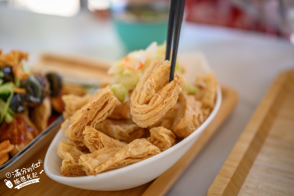 台東池上美食【池上豆之間】老穀倉變身文青餐廳，手工豆皮、豆包料理與豆花全食一次收藏！