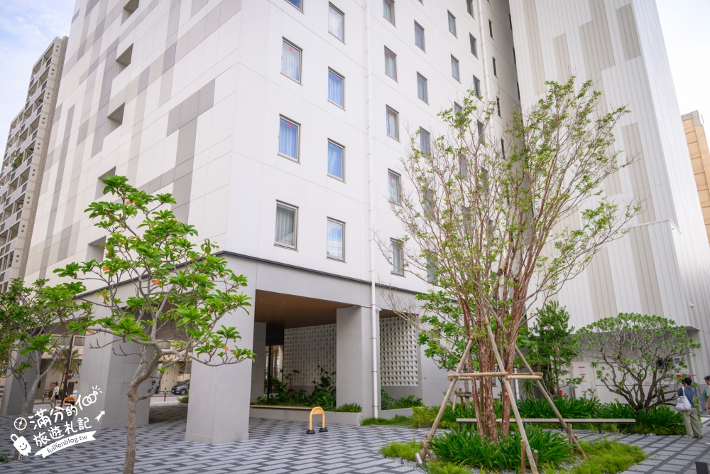 沖繩住宿【THE NEST那霸】22公尺頂樓無邊際泳池！旭橋站步行5分鐘，房型、早餐、停車攻略