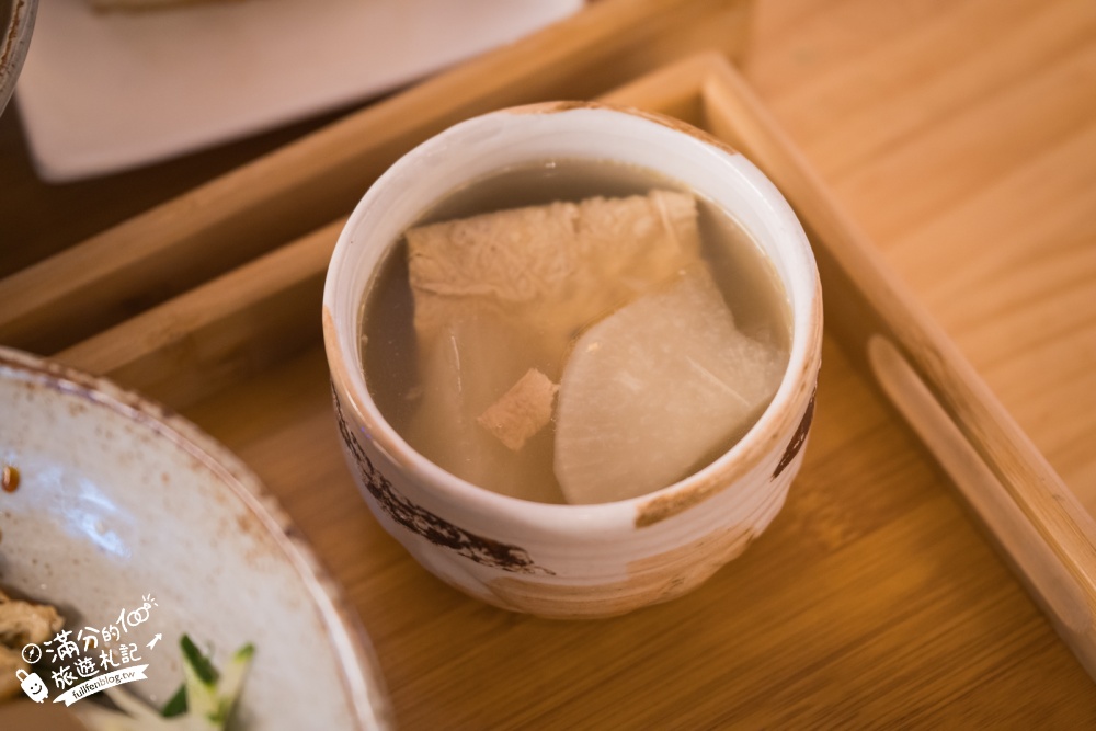 宜蘭美食【北后寺·雲水食堂】禪風寺院旁的蔬食麵館,猶如復古客棧!菜單、交通停車,順遊聽水咖啡 宜蘭美食【北后寺·雲水食堂】禪風寺院旁的蔬食麵館,猶如復古客棧!菜單、交通停車,順遊聽水咖啡