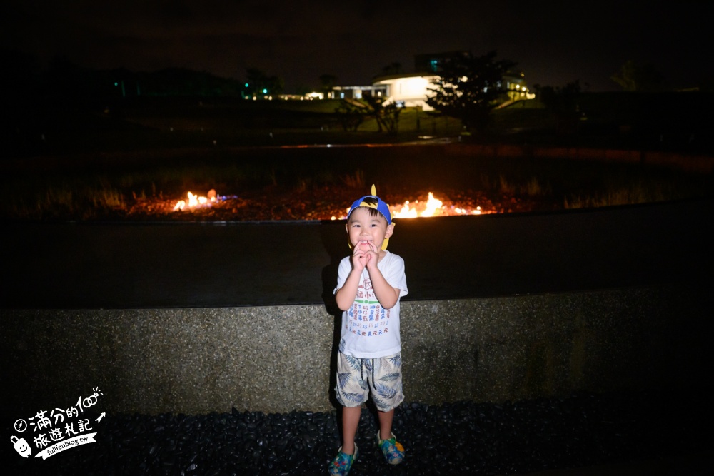 【2026恆春出火地質公園攻略】墾丁出火怎麼玩?水火共生奇景、夜間門票與交通資訊 【2026恆春出火地質公園攻略】墾丁出火怎麼玩?水火共生奇景、夜間門票與交通資訊