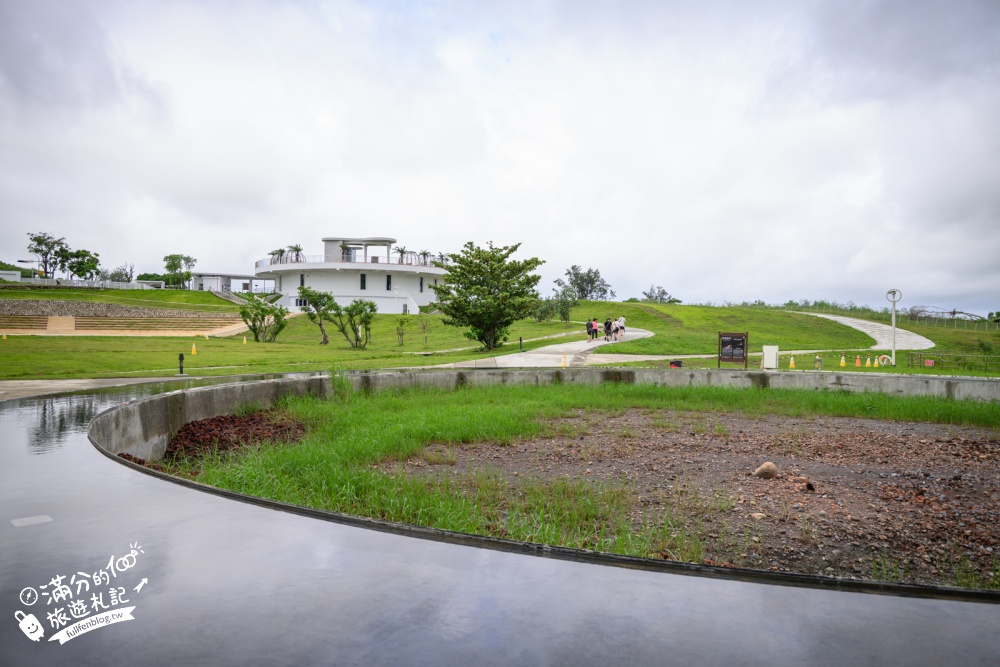【2026恆春出火地質公園攻略】墾丁出火怎麼玩?水火共生奇景、夜間門票與交通資訊 【2026恆春出火地質公園攻略】墾丁出火怎麼玩?水火共生奇景、夜間門票與交通資訊