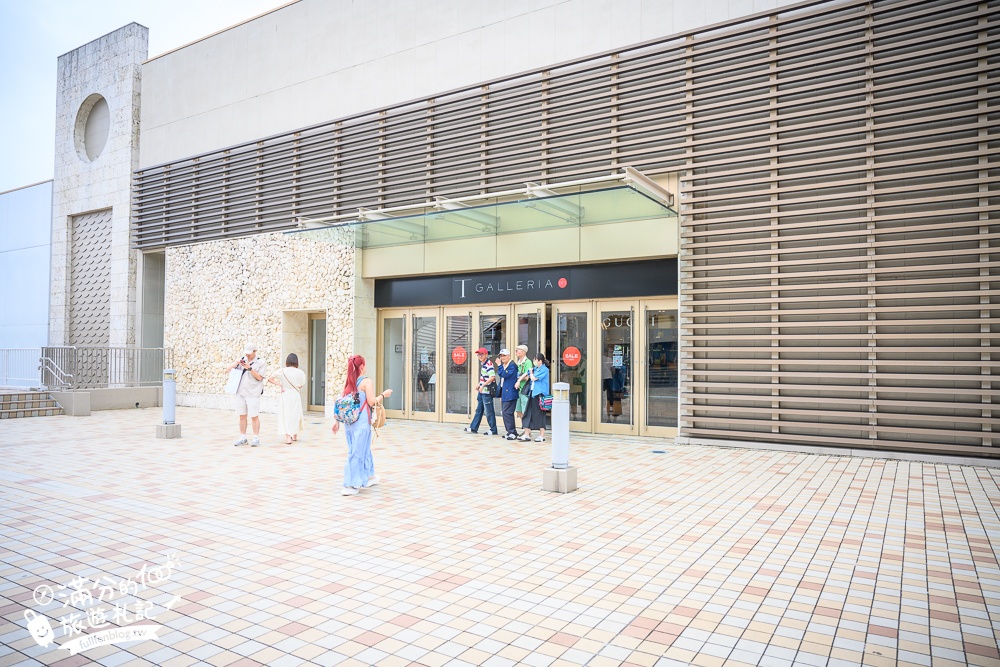 沖繩親子景點【沖繩teamLab未來園】2025最新門票資訊&營業時間.彩虹山谷太夢幻,還能玩光影滑梯和跳格子!