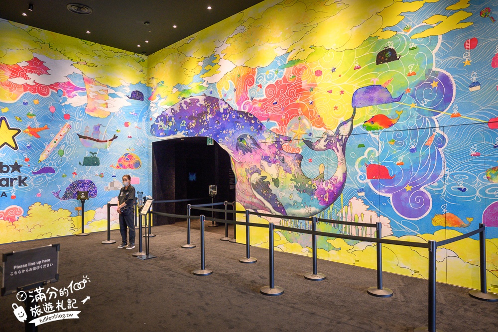 沖繩親子景點【沖繩teamLab未來園】2025最新門票資訊&營業時間.彩虹山谷太夢幻,還能玩光影滑梯和跳格子!