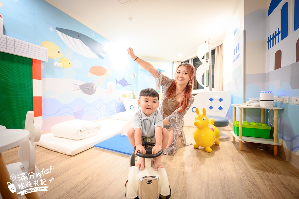 【群策翡翠灣溫泉飯店】二天一夜怎麼玩!海景親子房開箱,房間就能看海溜滑梯,步行一分鐘就到沙灘!