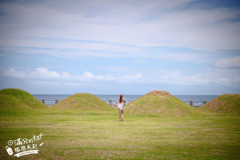 【翡翠灣海水浴場】2024新北最新萬里抹茶小山丘,望海玩沙看基隆嶼,還能玩拍古錐抹茶山丘超療癒!