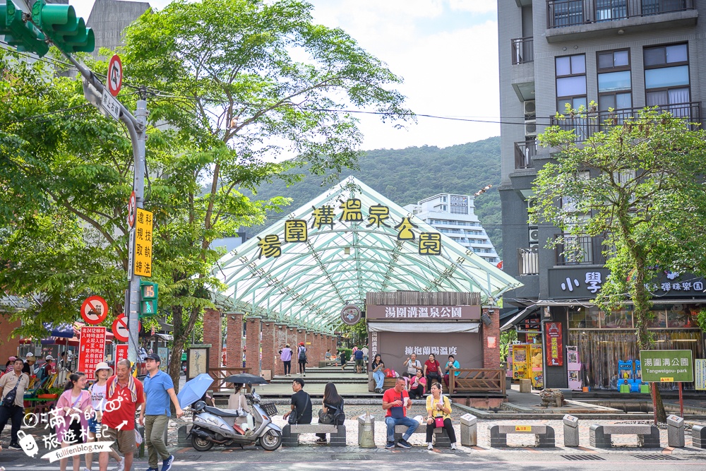 宜蘭美食【小食粑】礁溪人氣小甜點,掌中迷你紅龜粿,小巧可愛充滿喜氣口感佳!
