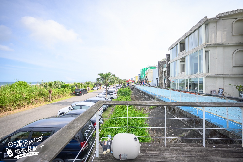 宜蘭民宿推薦【PLAY Hotel】頭城最美海景民宿,泡大浴缸看龜山島,早餐是超澎湃海鮮粥超推!